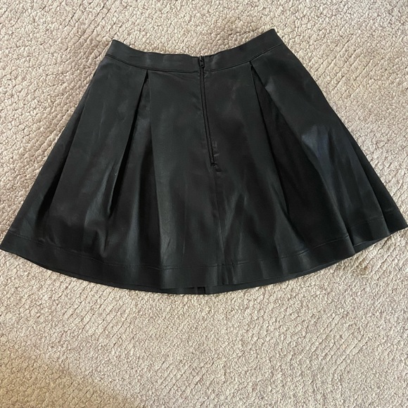 French Connection judy jegs pleated skirt Wmn’s Sz 2 - Picture 3 of 7